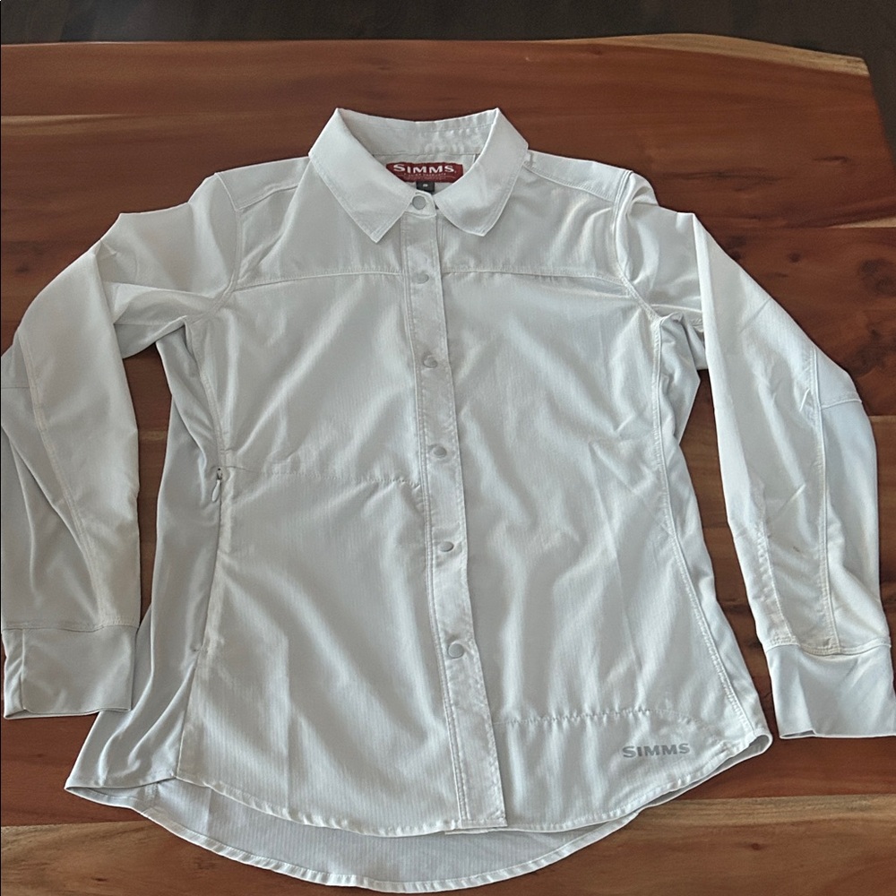 Simms Women’s Size Small Fishing Snap Button down shirt white with pale grey